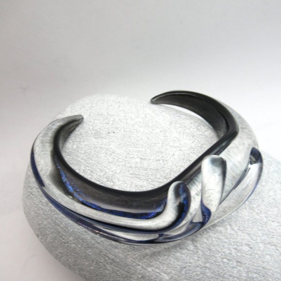 Blue Dichro Glass cuff bracelet - Picture 4 of 12